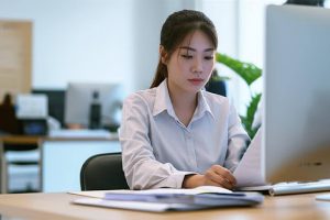 nhân viên nghiệp vụ là gì